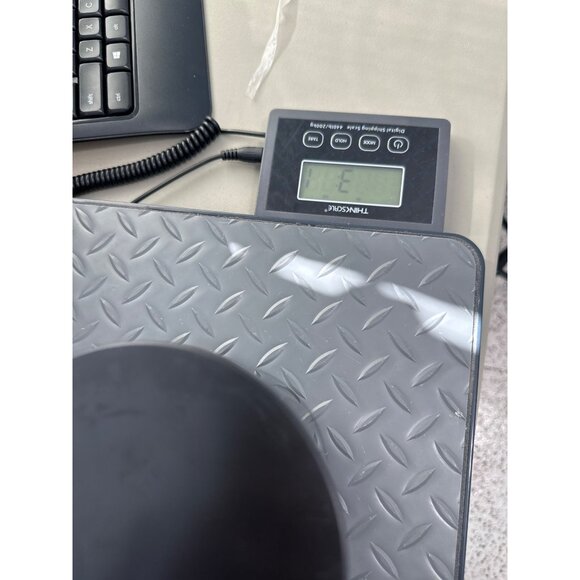 Leoben Co Night Out Scented Candle 24oz Masculine Aroma Collection Soy Wax Blend - Picture 6 of 6